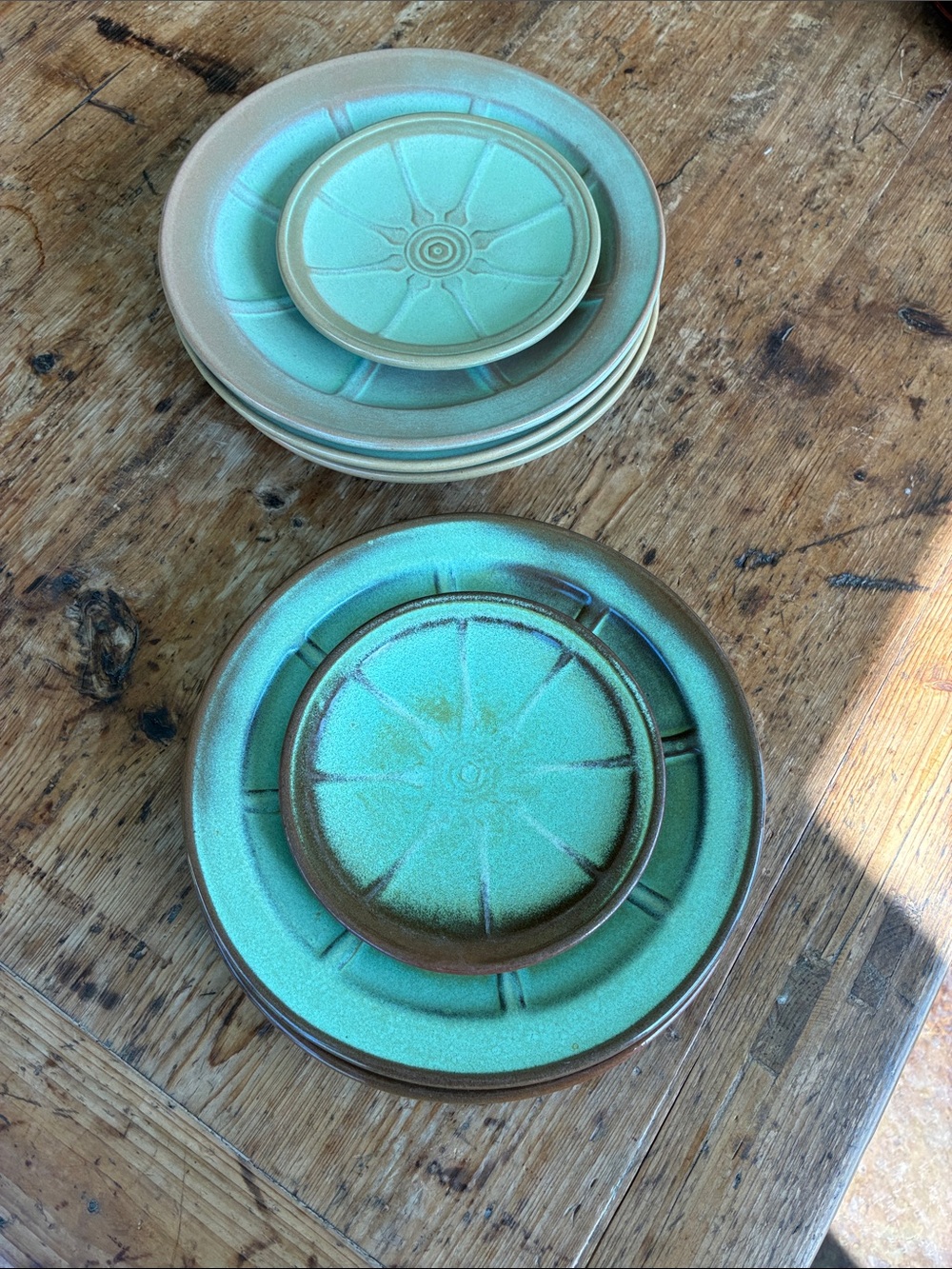 Green Frankoma Plates (5) and Desserts (2)